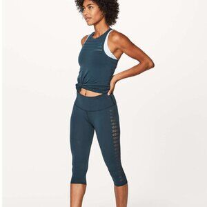 Lululemon Reveal Crop Leggings in Submarine(Teal/Aqua Blue) - Size 4